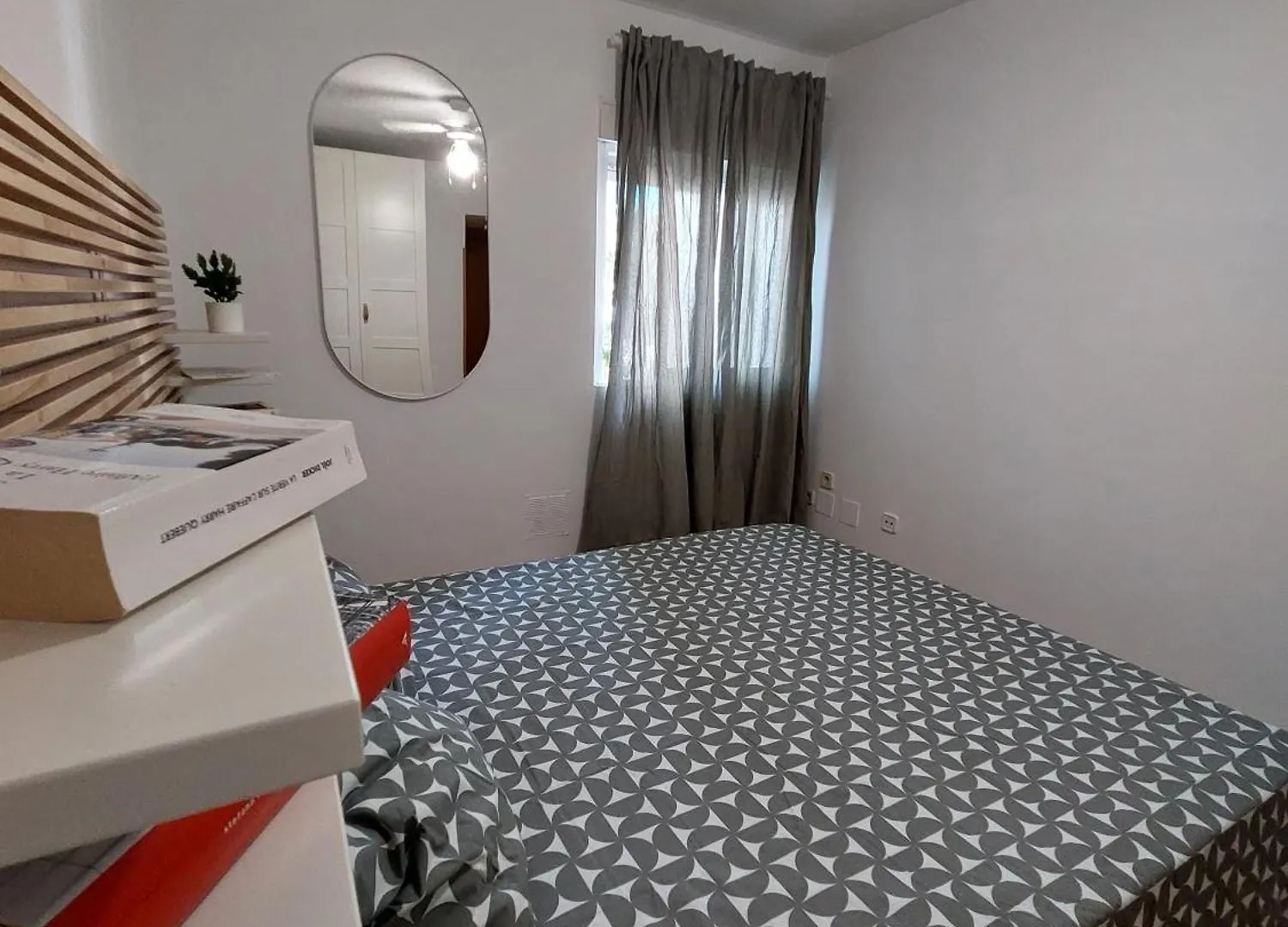 Apartamento Cozy Rest Barajas-Feria-Madrid 0*, Madrid