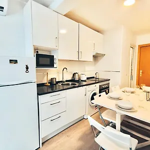 Apartamento Metro Avenida De America 07, Madrid